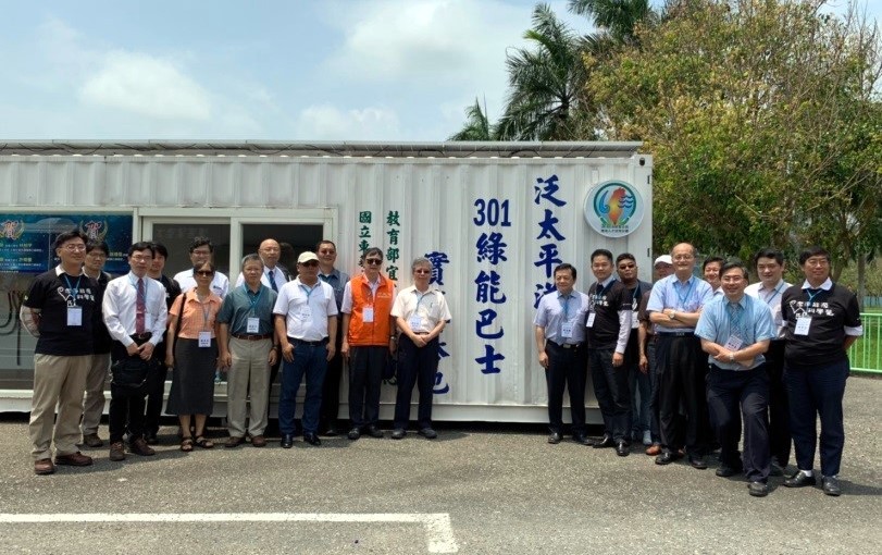 教育部宜花東區域推動中心[泛太平洋301綠能巴士實踐基地]啟用合照