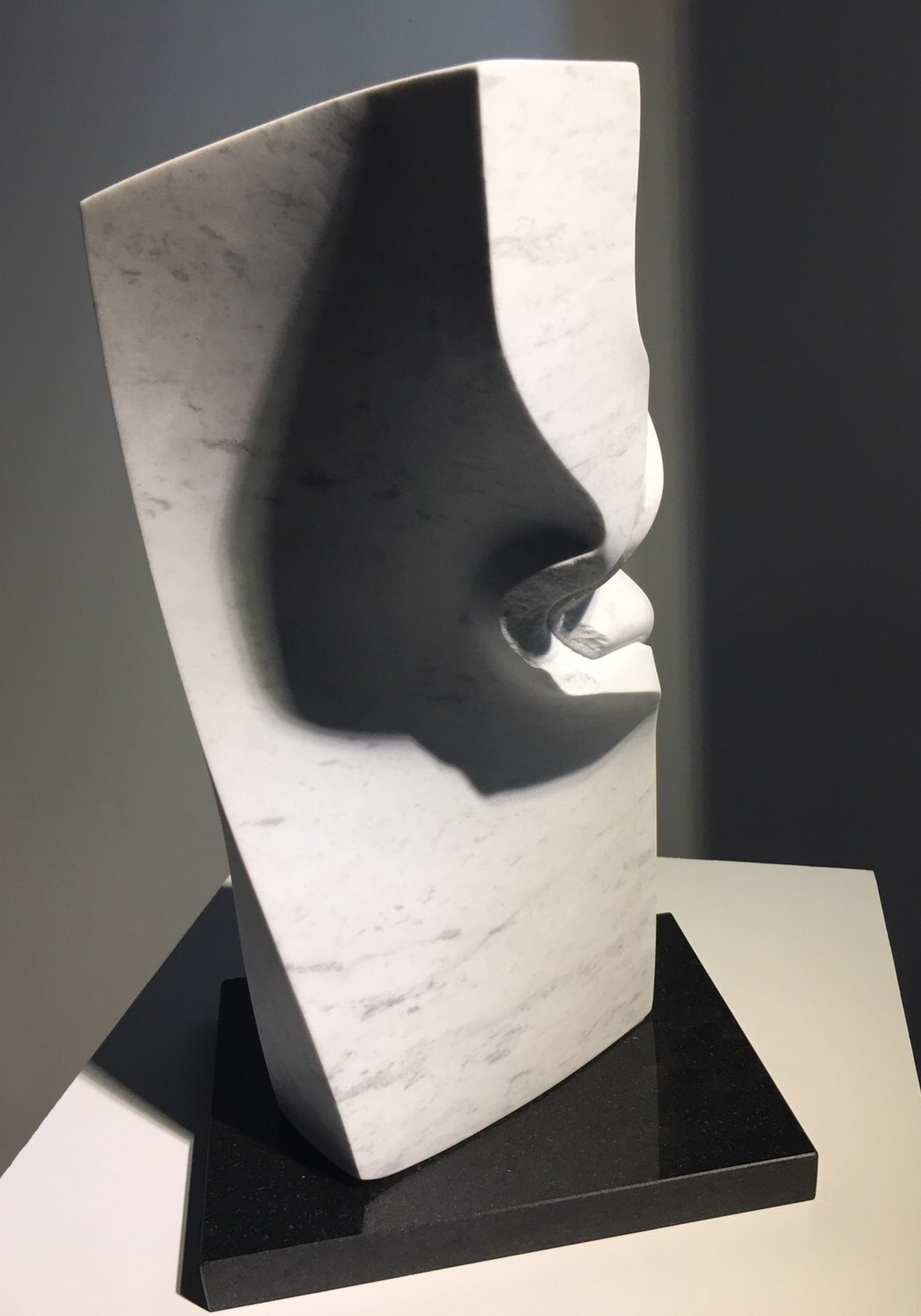 邱育欽創作石雕作品
