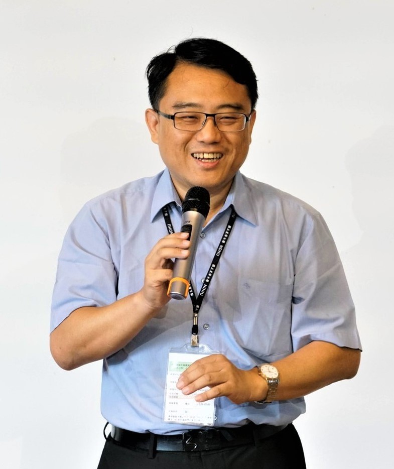 東華大學通識教育中心主任陳復教授說明本學術研習營的宗旨