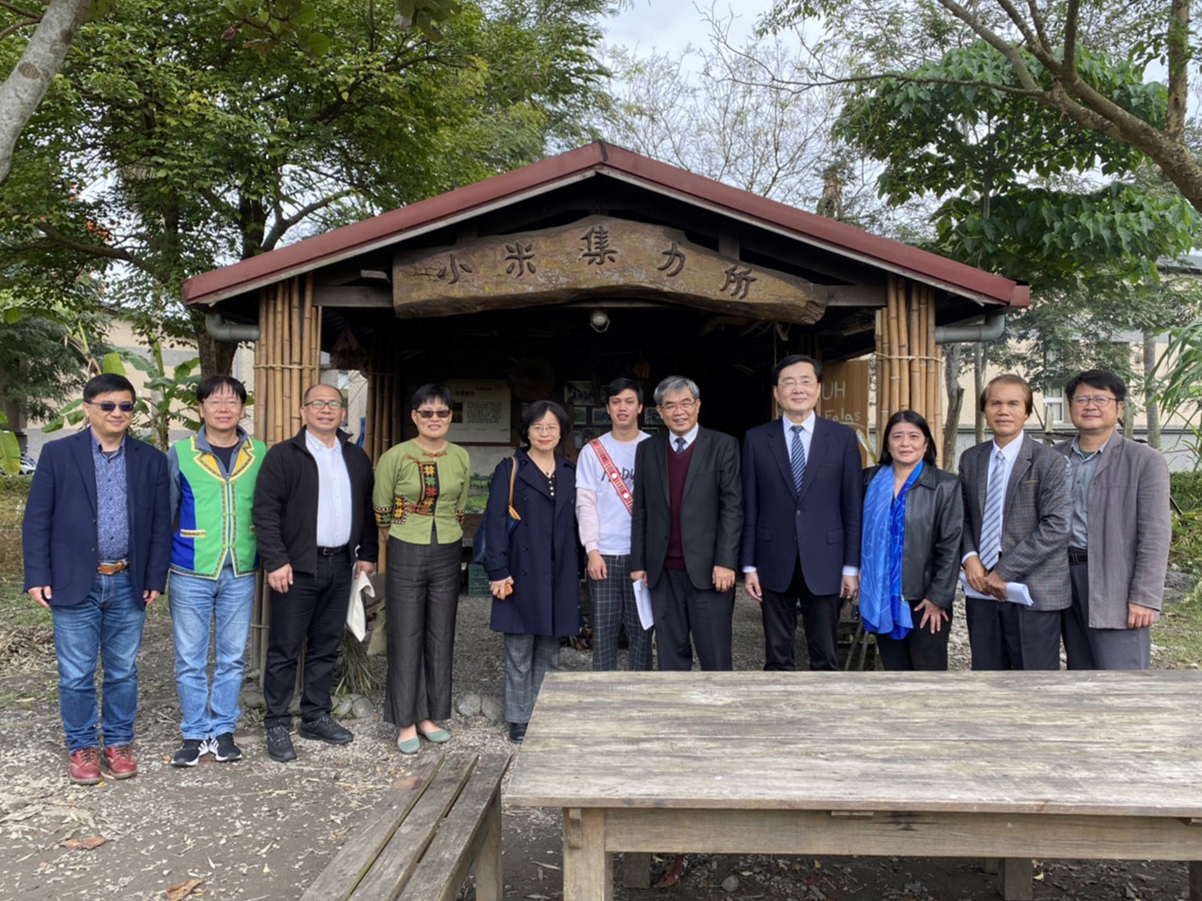 教育部蔡清華次長參訪東華小米園