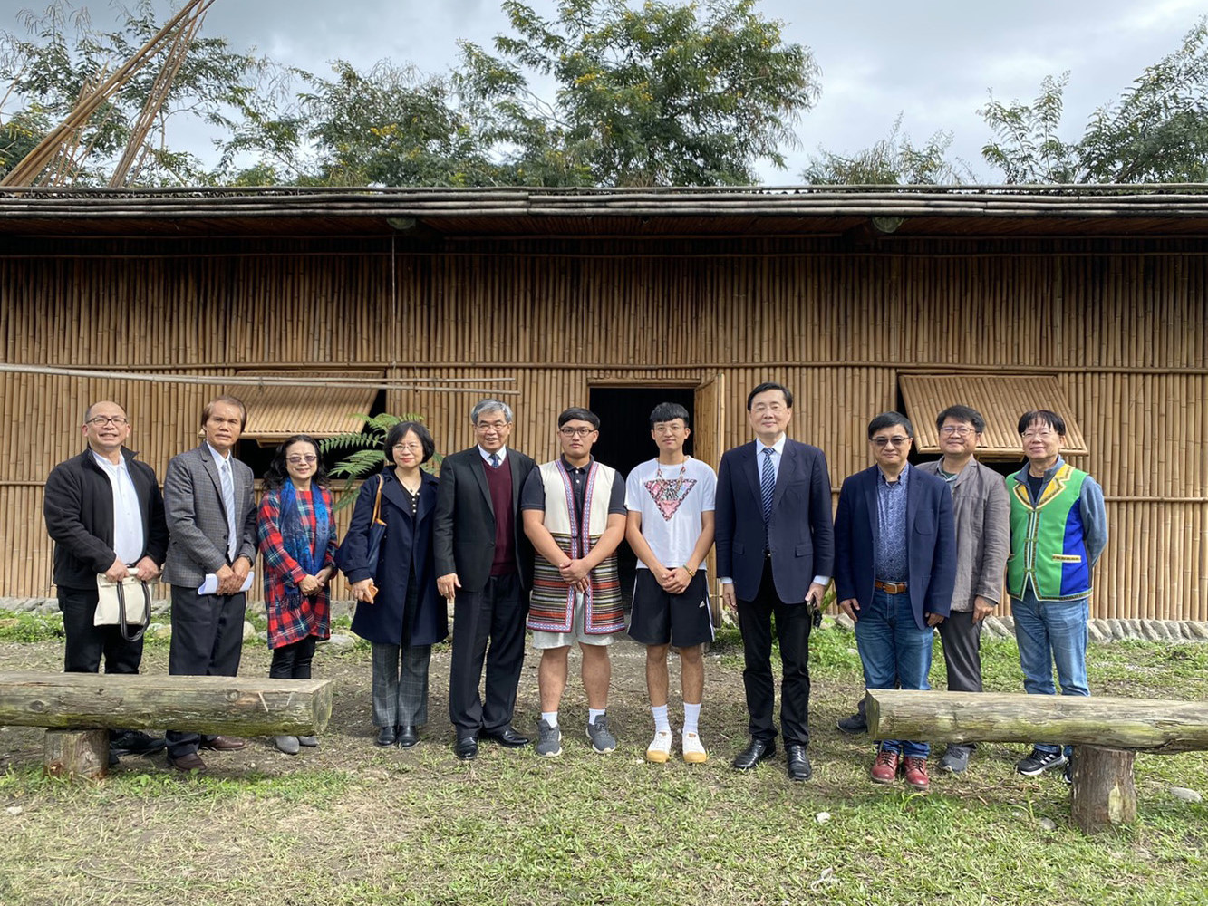 教育部蔡清華次長參訪原住民民族學院文面族群之傳統家屋
