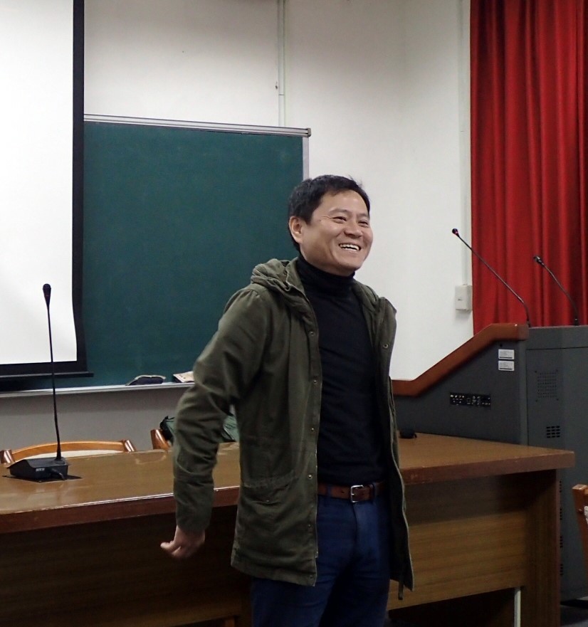 梁國榮理事長講授新聞稿寫作