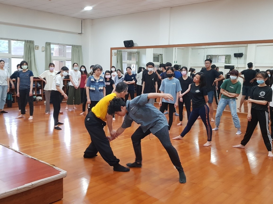 透過「兩兩對練」使學員更加清楚太極拳招式的用法
