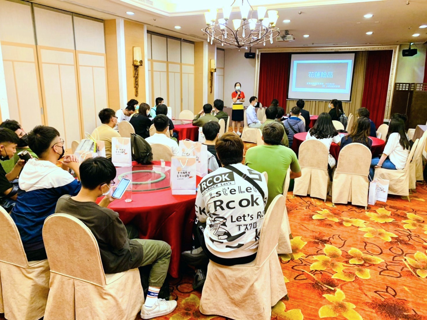 企業參訪讓同學對觀光產業有更深一層認識,也對未來面臨的挑戰充滿期待