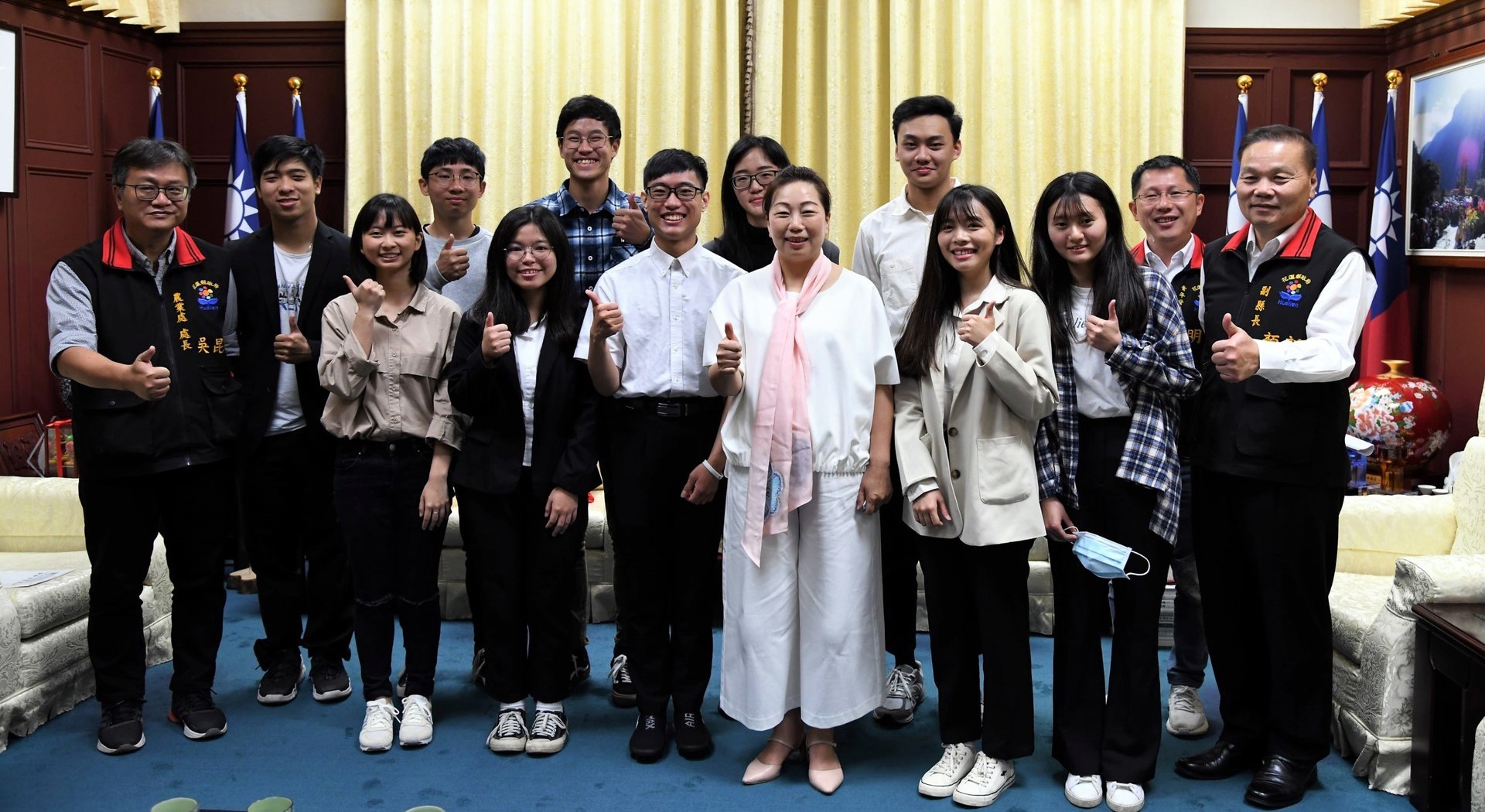 花蓮縣長徐榛蔚接見東華大學霍特獎代表隊