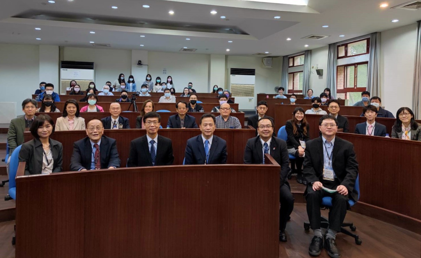 「歐中臺關係與印太戰略論壇」與會人員大合照