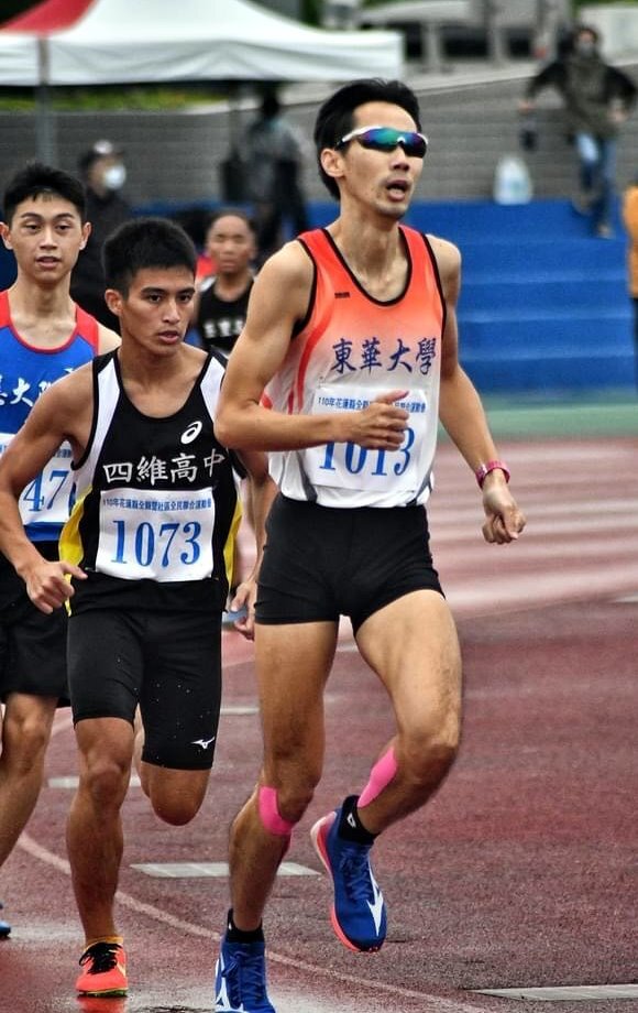 東華大學參加花蓮縣運選手一馬當先