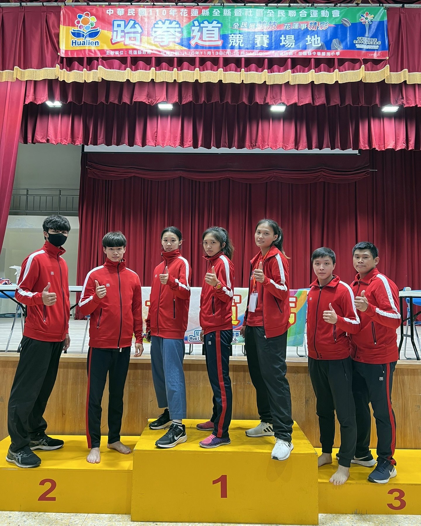 東華大學參加花蓮縣運選手照片之一
