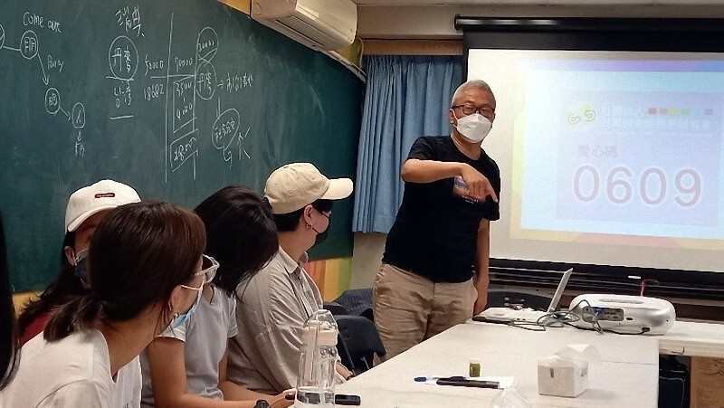 東華大學同參訪臺灣同志諮詢熱線協會進行交流。