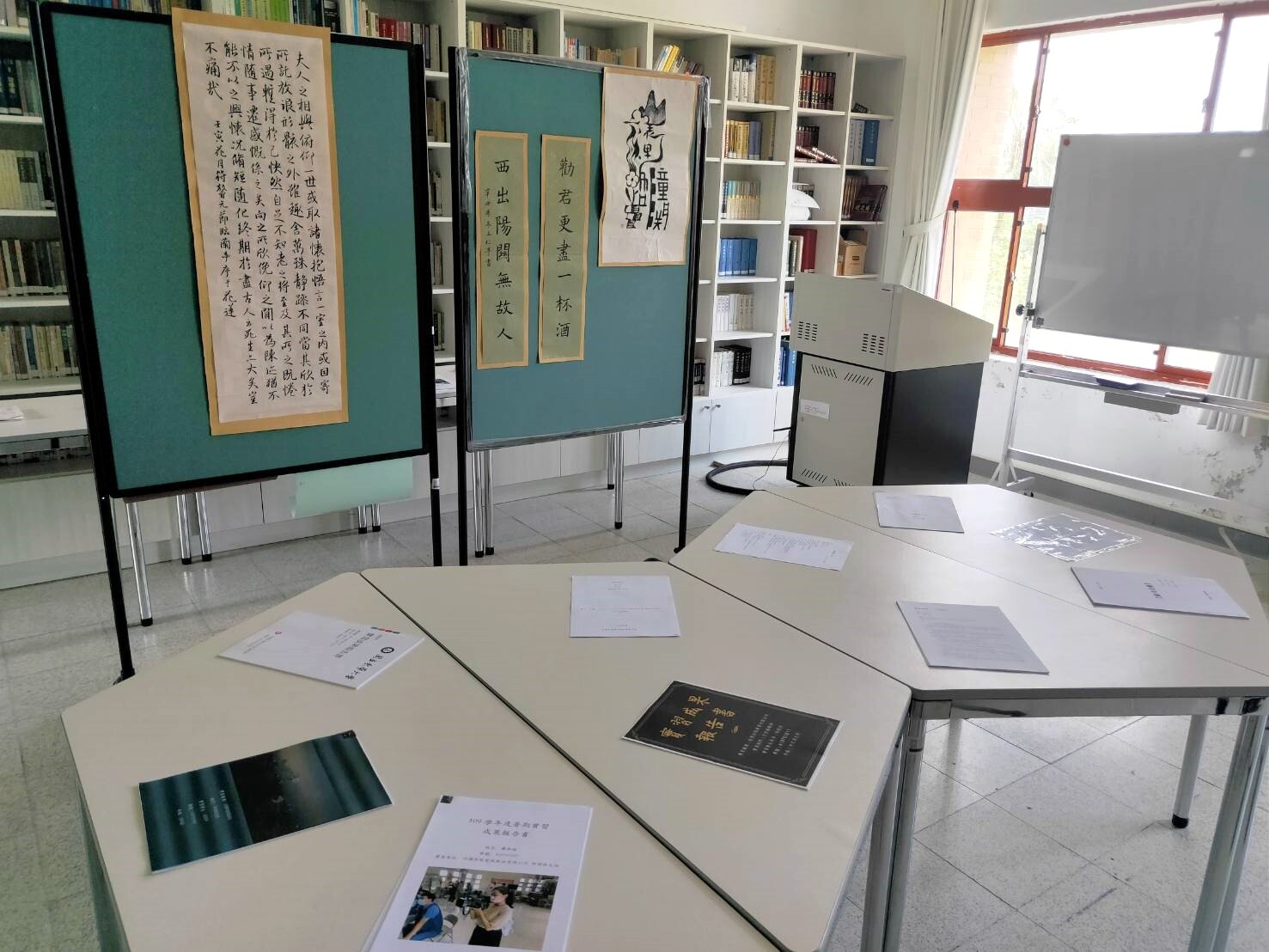 東華大學中文系111級畢業專題展-靜態展覽