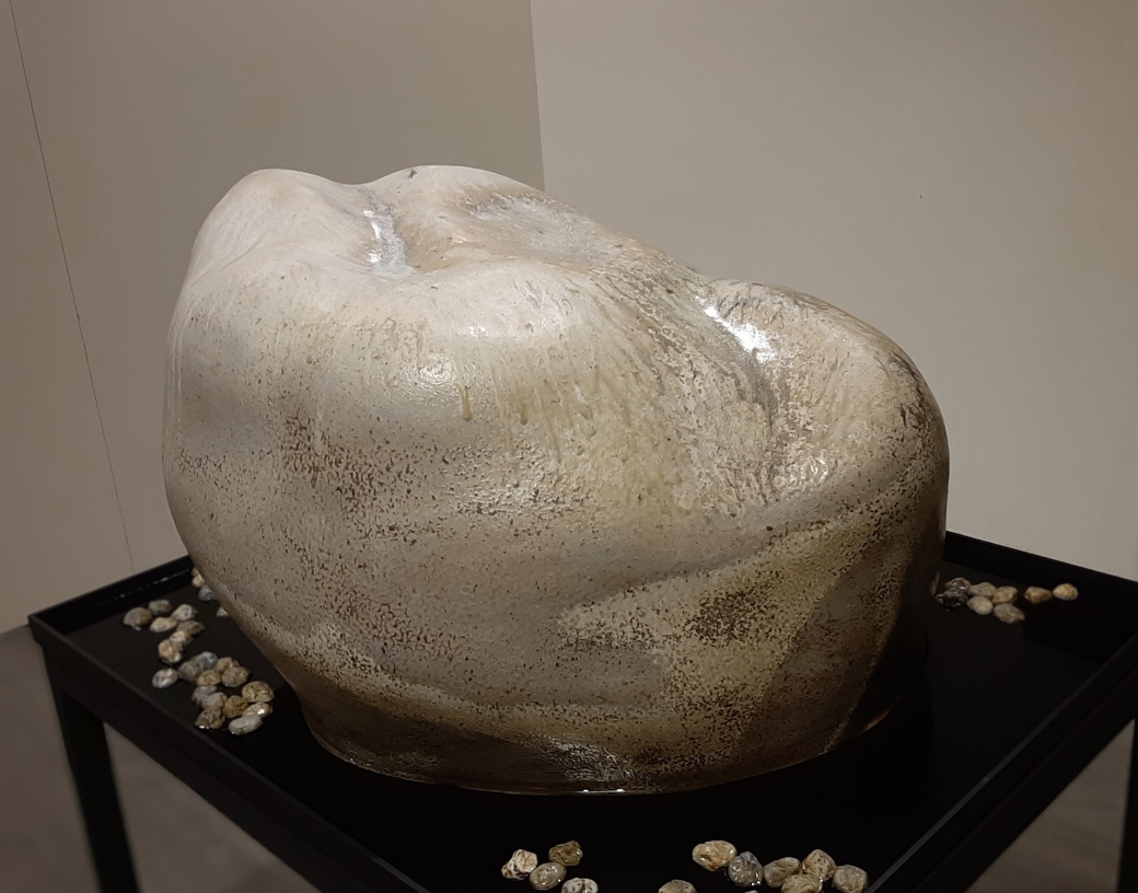 《存在》侯小圓,臺灣白陶土