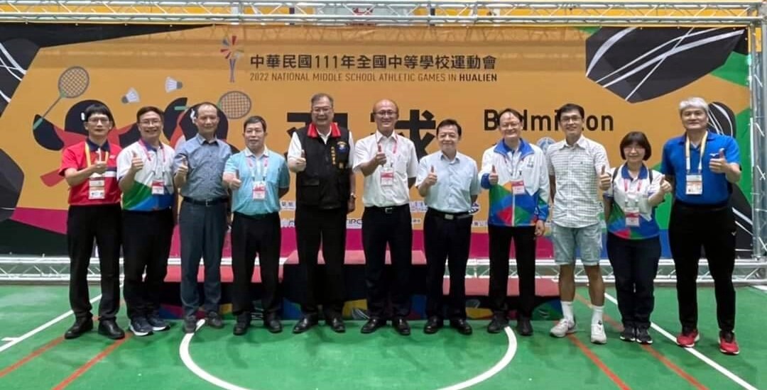 林信鋒副校長接待教育部次長兼體育署代理署長林騰蛟(左六)花蓮縣府饒忠主秘(左五)。
