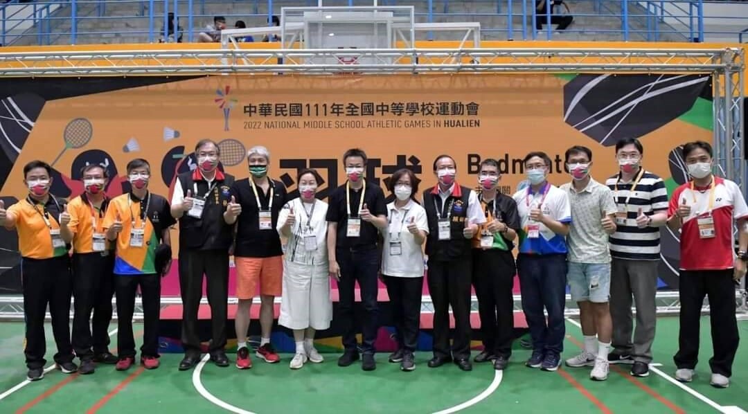 花蓮縣徐榛蔚縣長蒞臨在東華大學辦理之全中運羽球會內賽。
