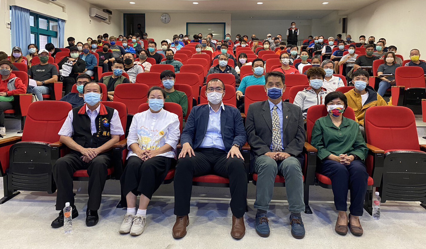 東華大學協辦運動教練暨裁判增能進修研習會大合照