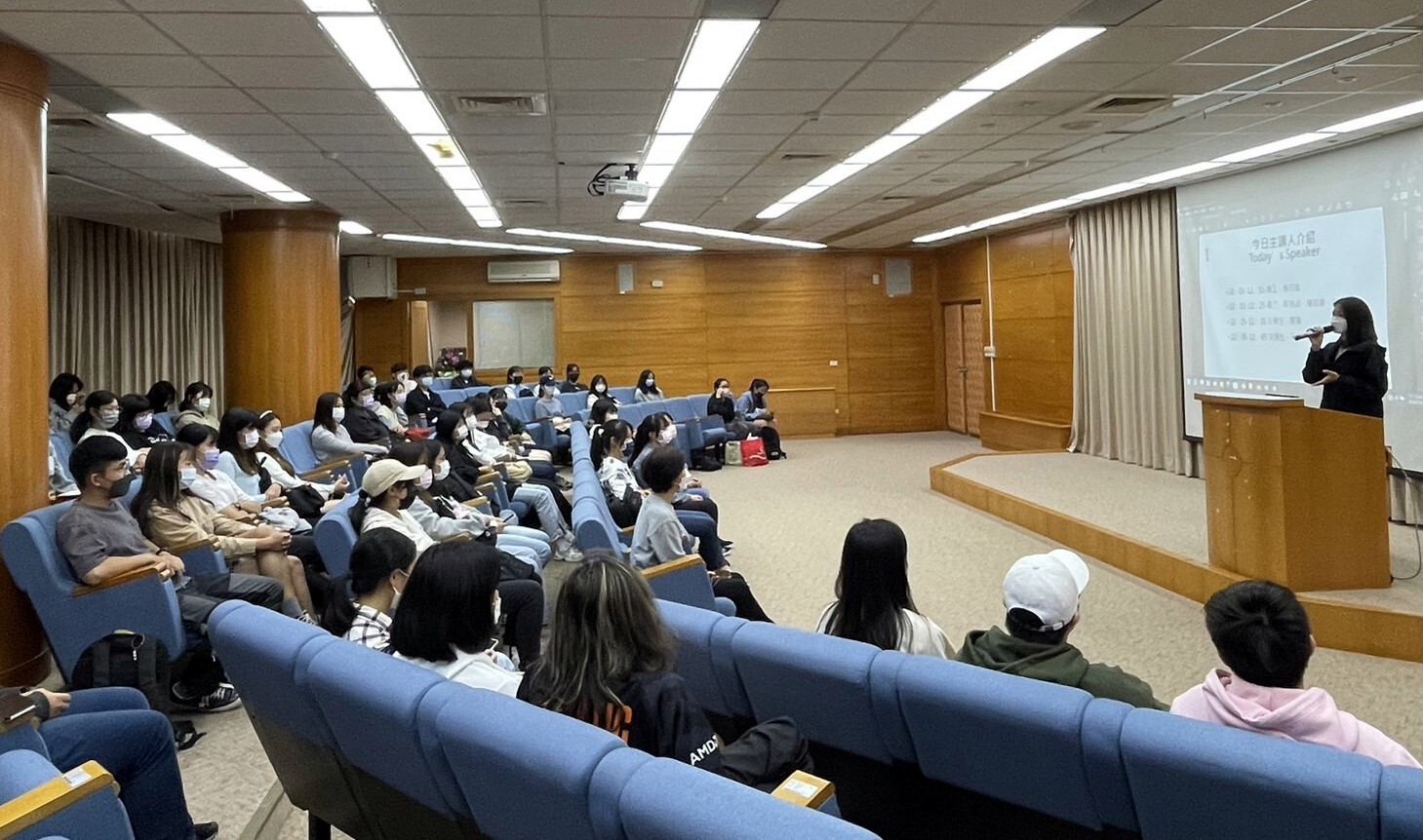 國際處國際接待義工實體分享會參加人員踴躍