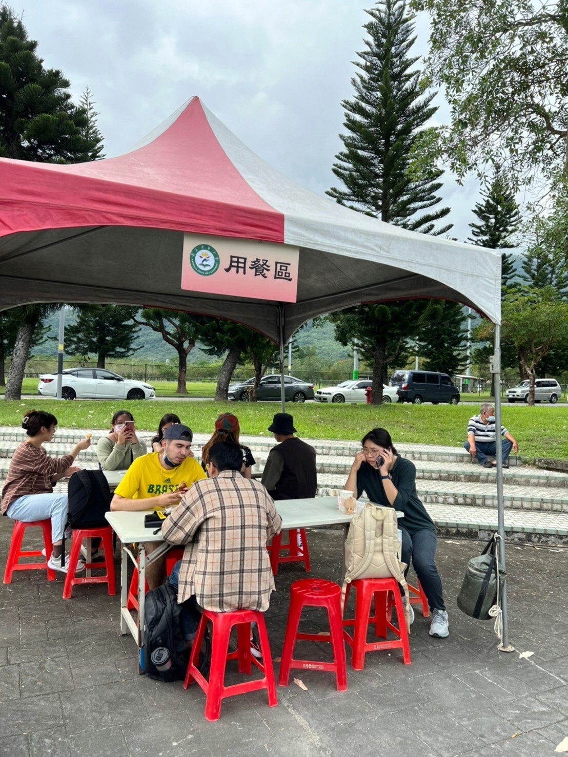 專屬用餐區提供有即時用餐需求者使用