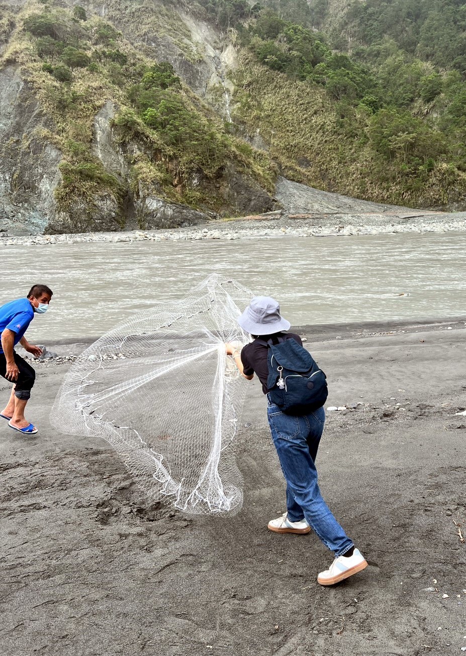 撒網捕魚體驗
