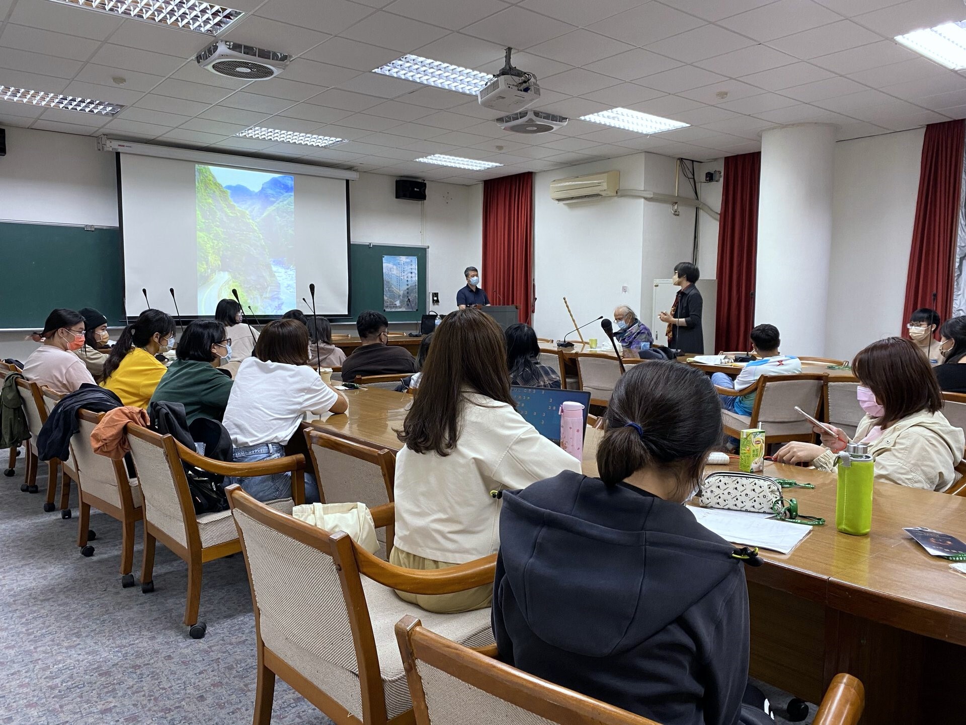 金尚德老師演講百年立霧溪-太魯閣百年開發的記憶