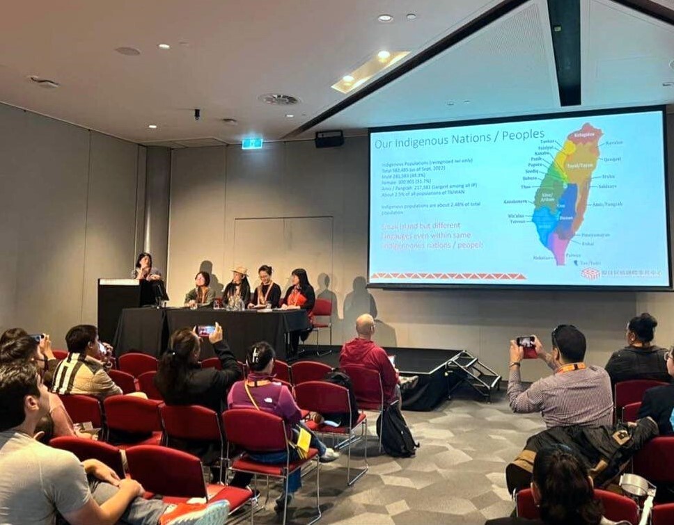 Dr. Bavaragh Dagalomai introduced Taiwan and welcomed the participants to Taiwan for global connection. This presentation session was also a global live broadcast