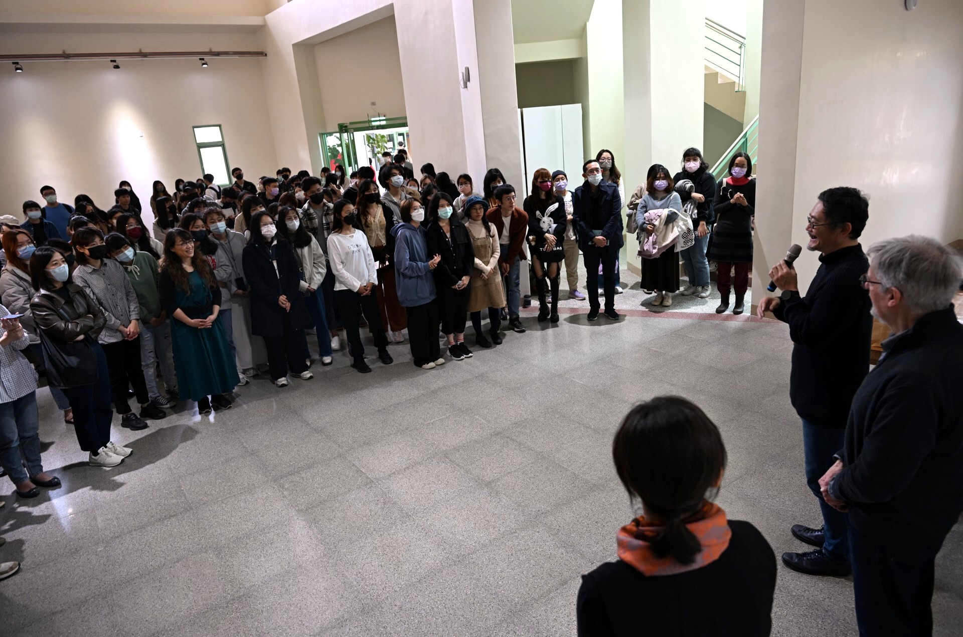 《雙城圖簿-加泰隆尼亞與臺灣風景》新書介紹參與同學踴躍參與