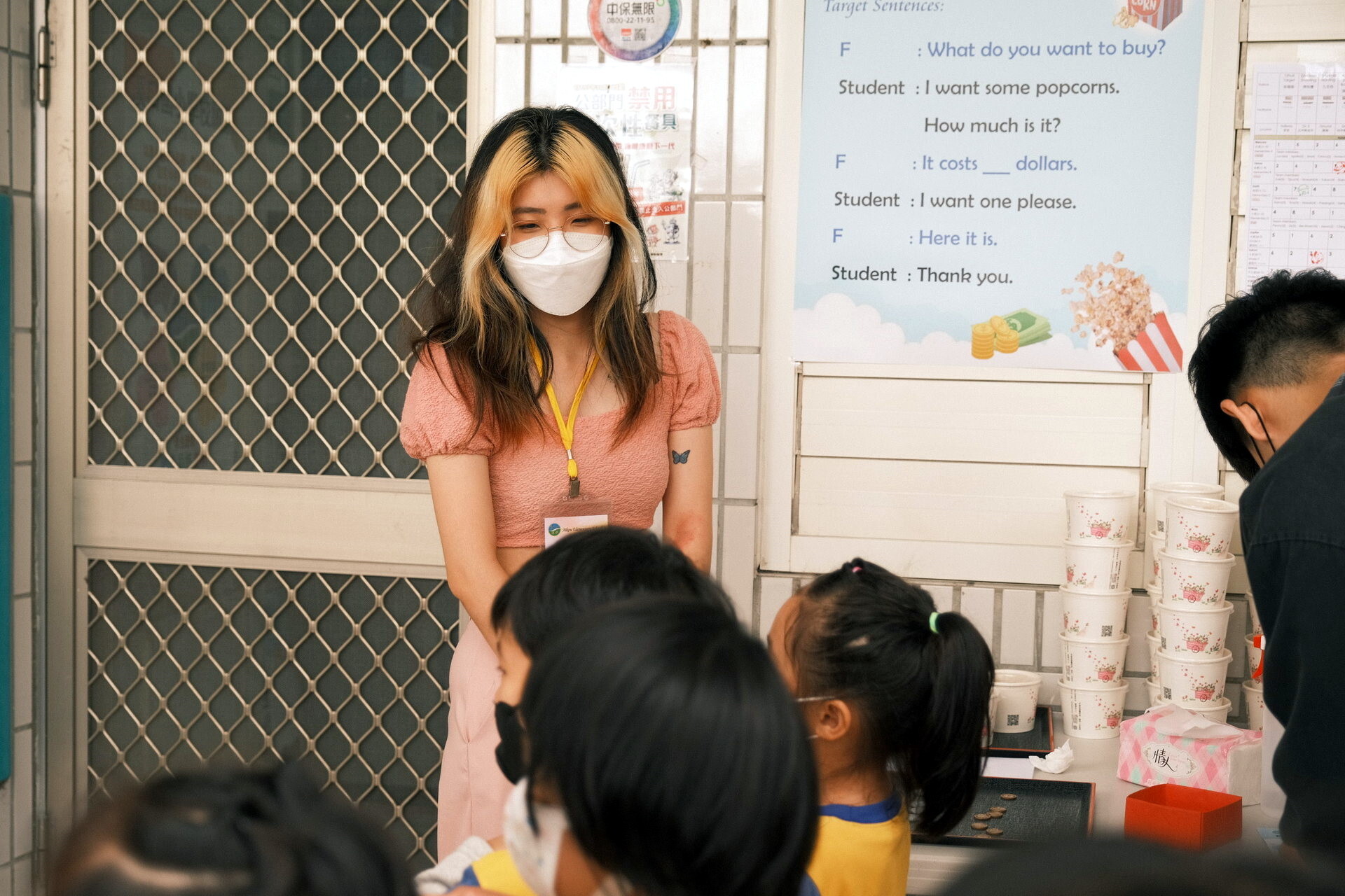 東華大學境外生與溪口國小歡慶雙語兒童節活動之六