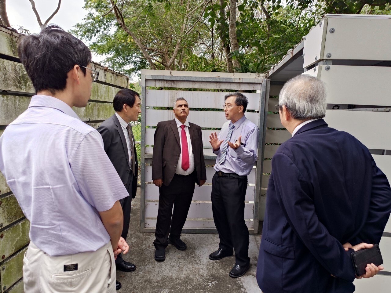 參觀東華大學燃料電池備用電源基地