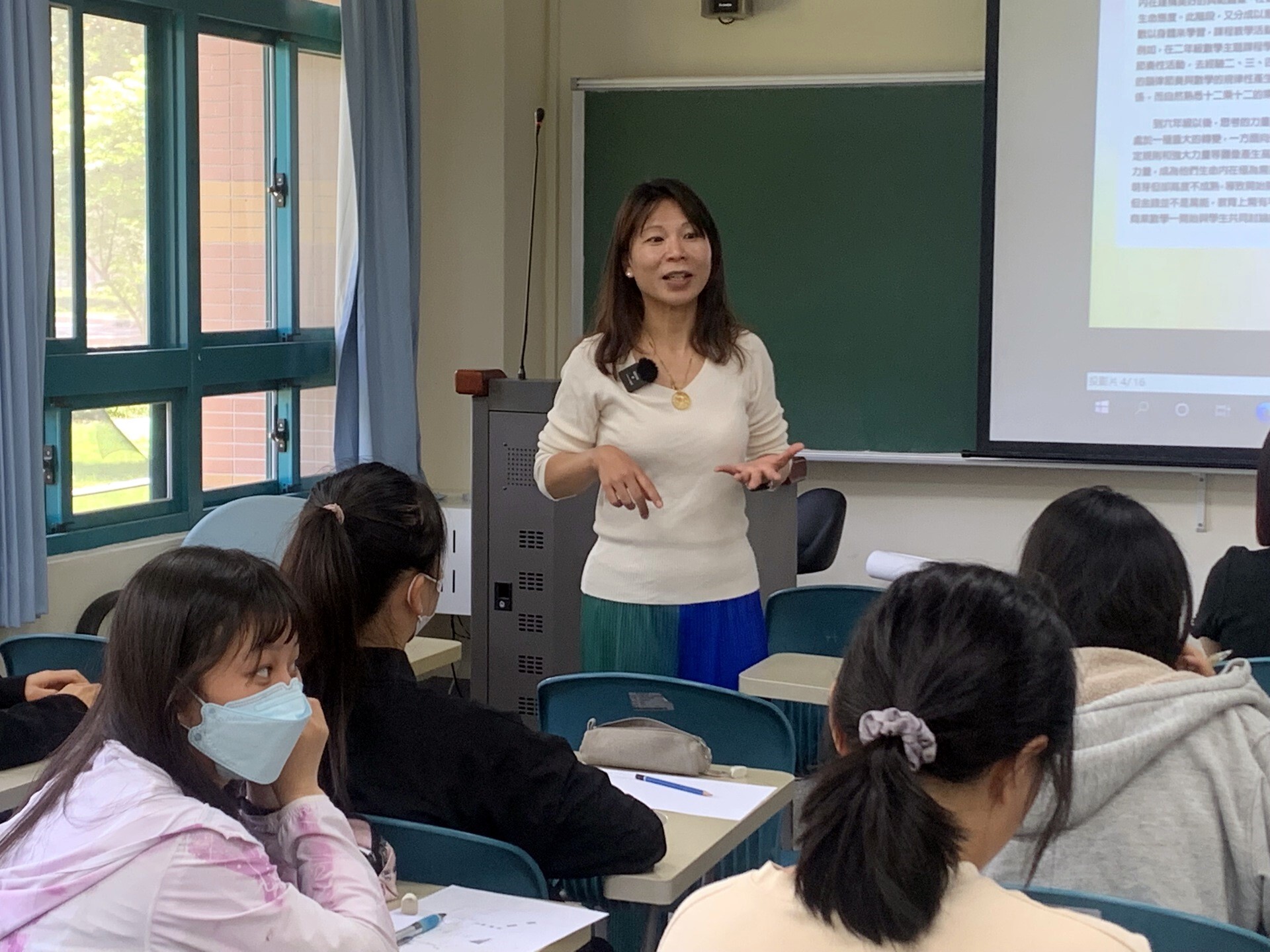 羅校長指出華德福教育常會通過實作來展開學習