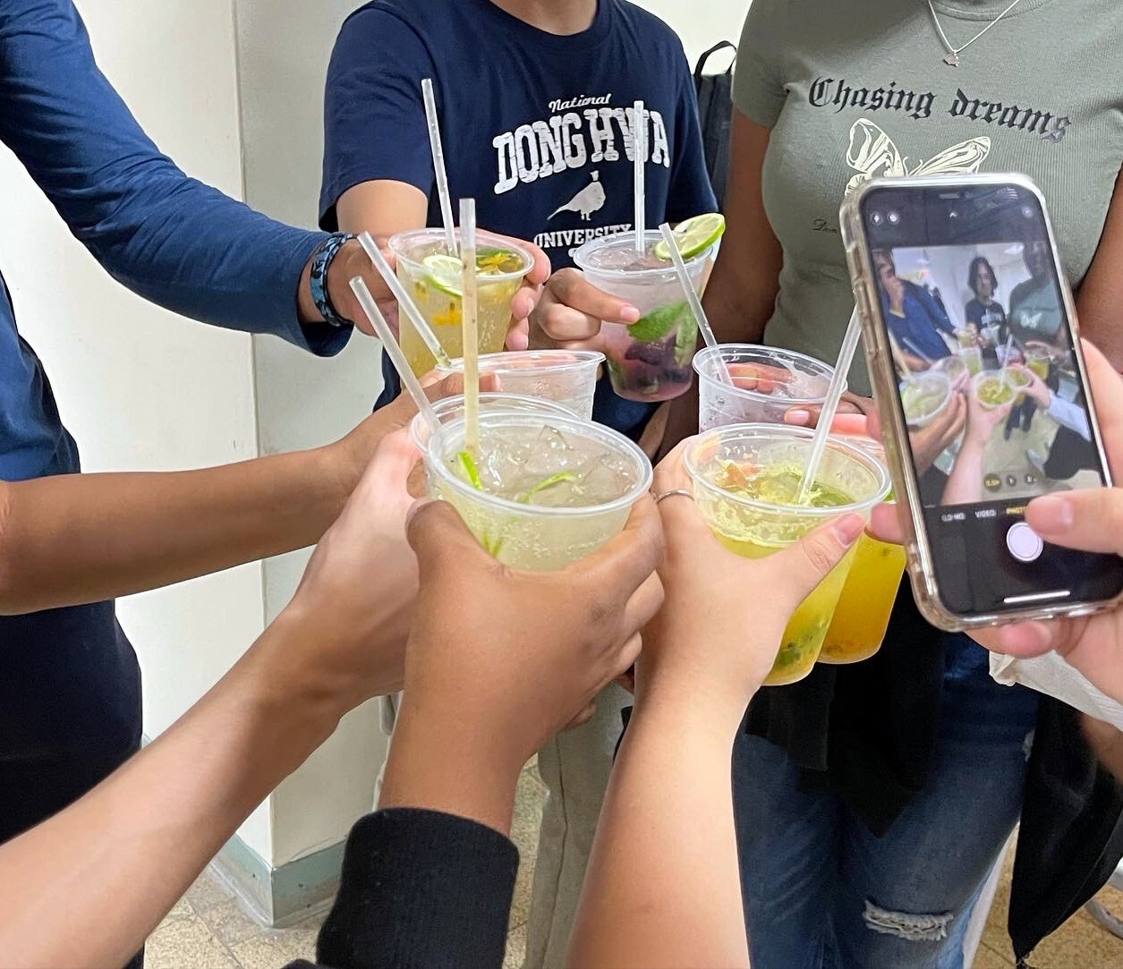 自製手搖飲舉杯同歡