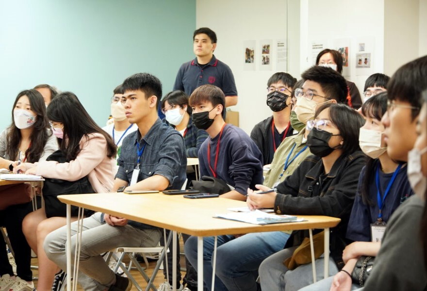 均一平台協助老師將數位學習融入教學,透過教師社群給予穩定支持與協助