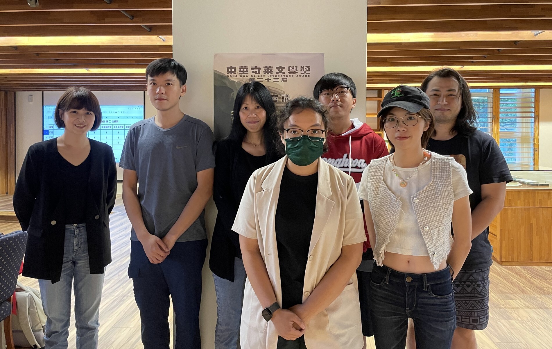 短篇小說組與獲獎者合影