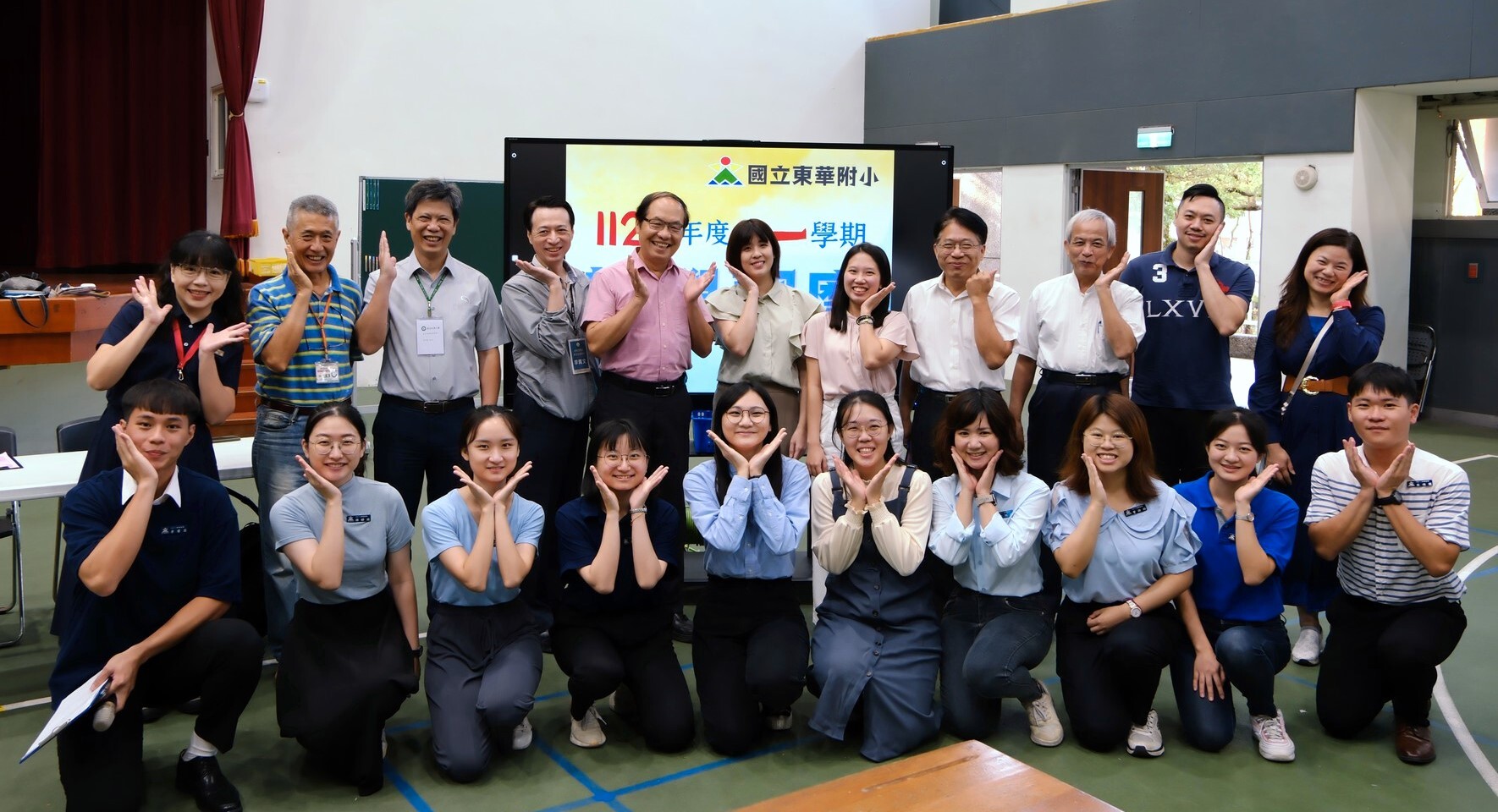 師長與實習學生合影