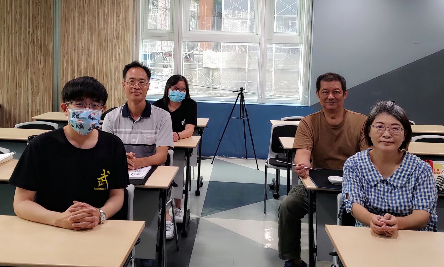 臺中市西屯文化正念書法班學員合影