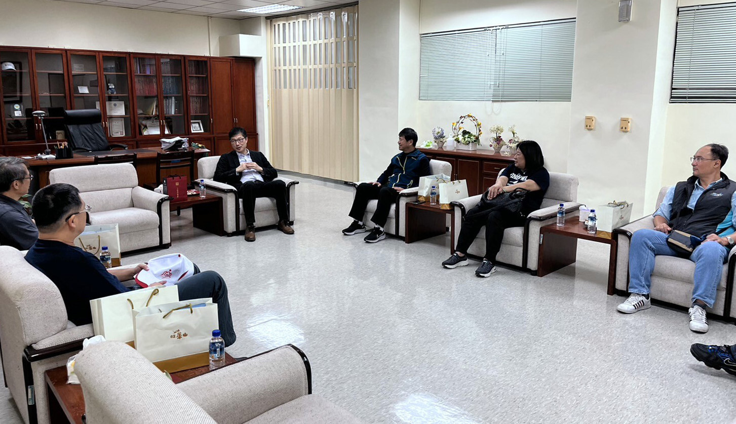 與中正大學管理學院張碩毅院長、EMBA許嘉文執行長有約