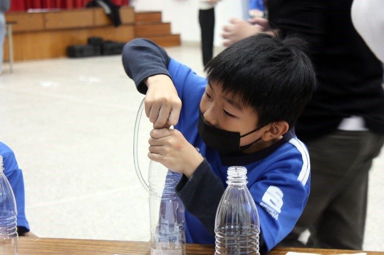 動手做「寶特瓶潛水艇」