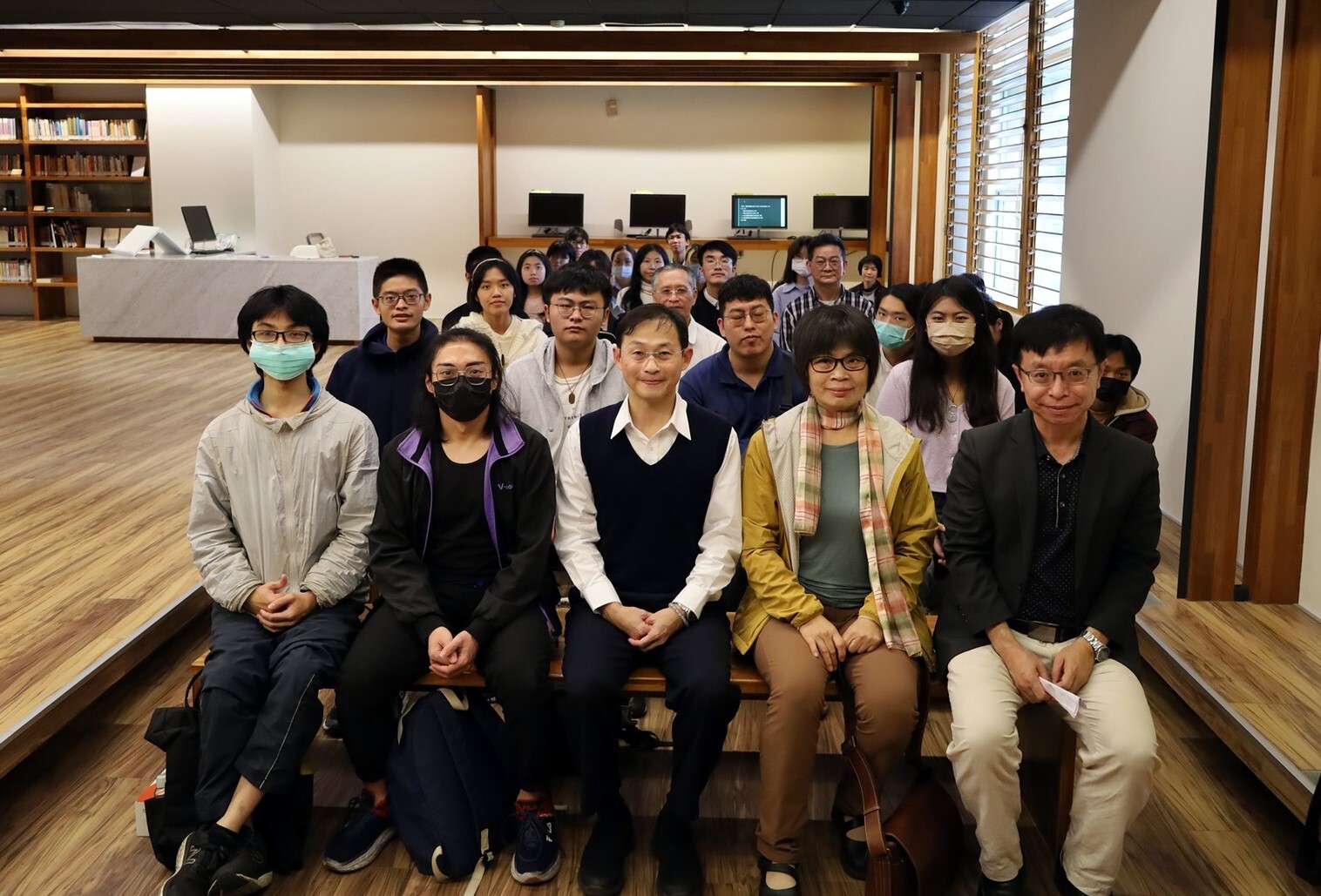 《魏晉南北朝佛教接受與禪理解:以《佛般泥洹經》系為線索研究》教師著作分享會