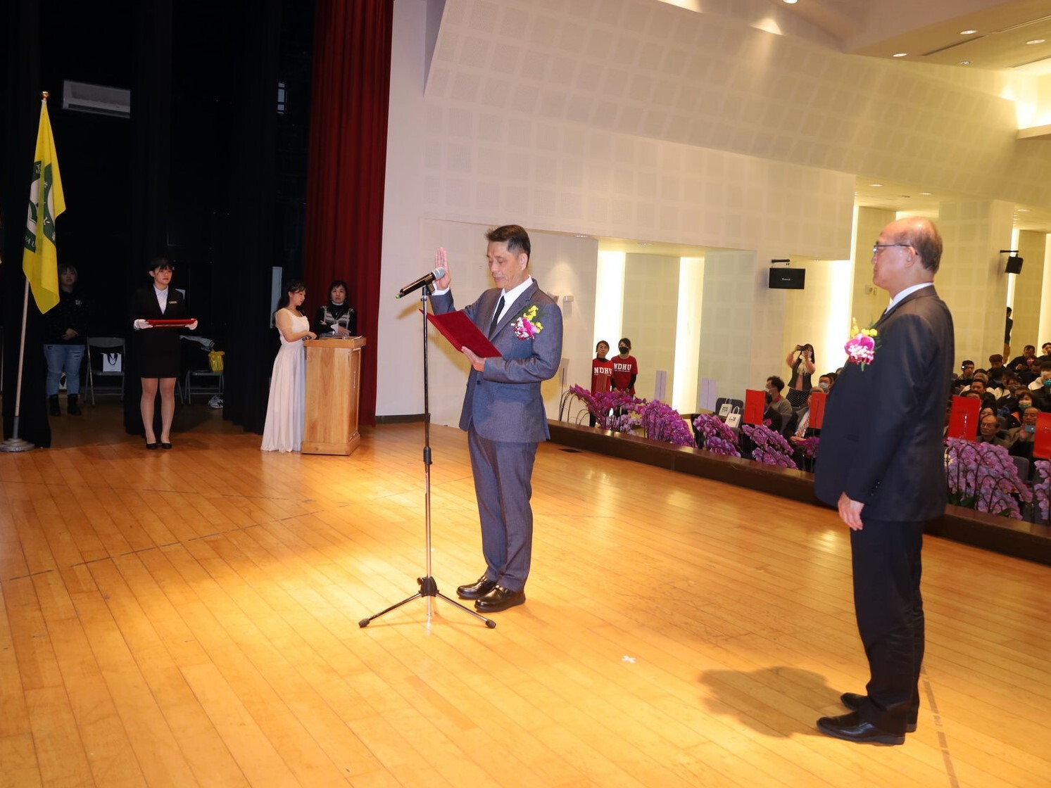 東華大學第九任校長徐輝明教授宣誓就職