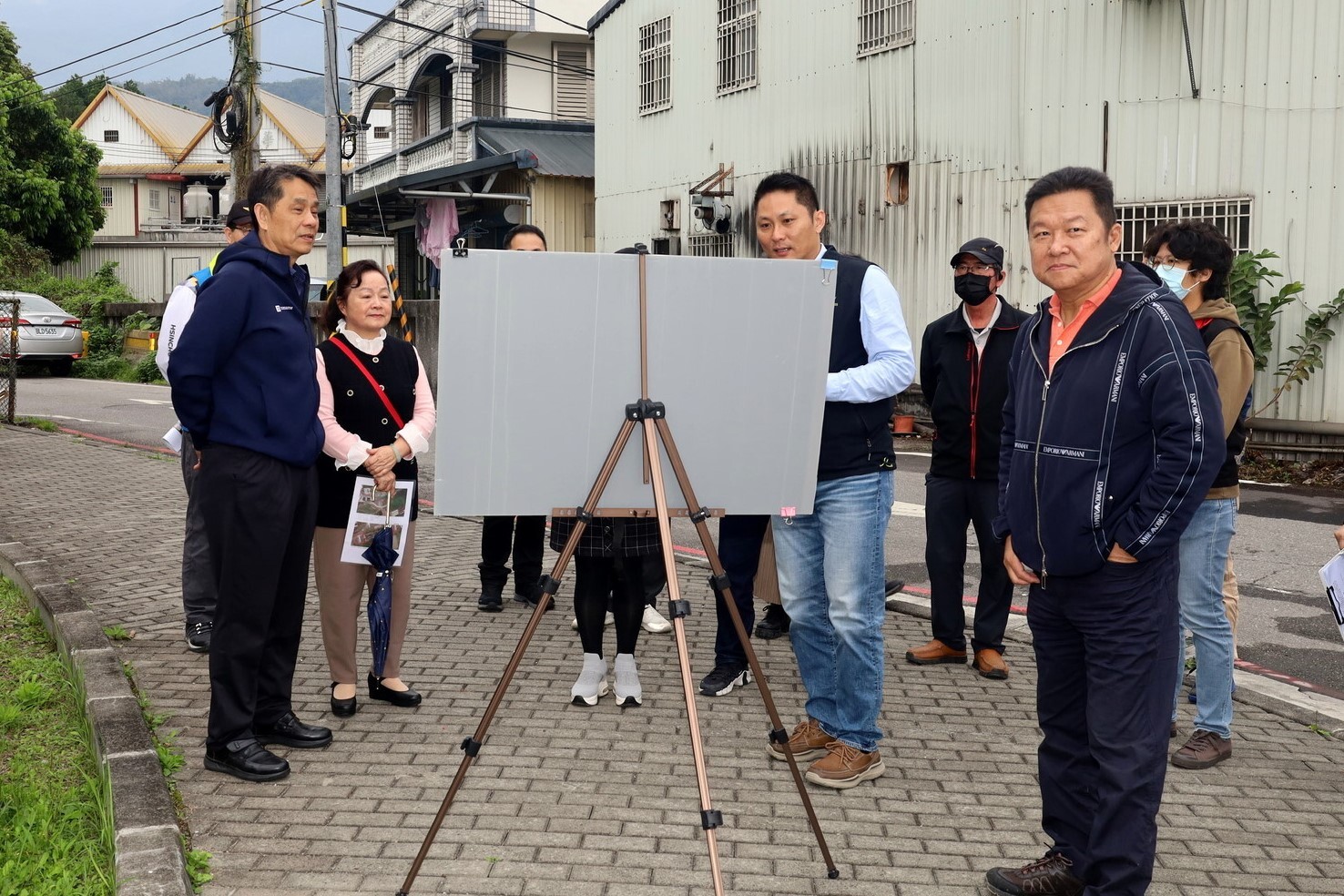 花蓮縣政府建設處鄧子榆處長簡報道路改善方案