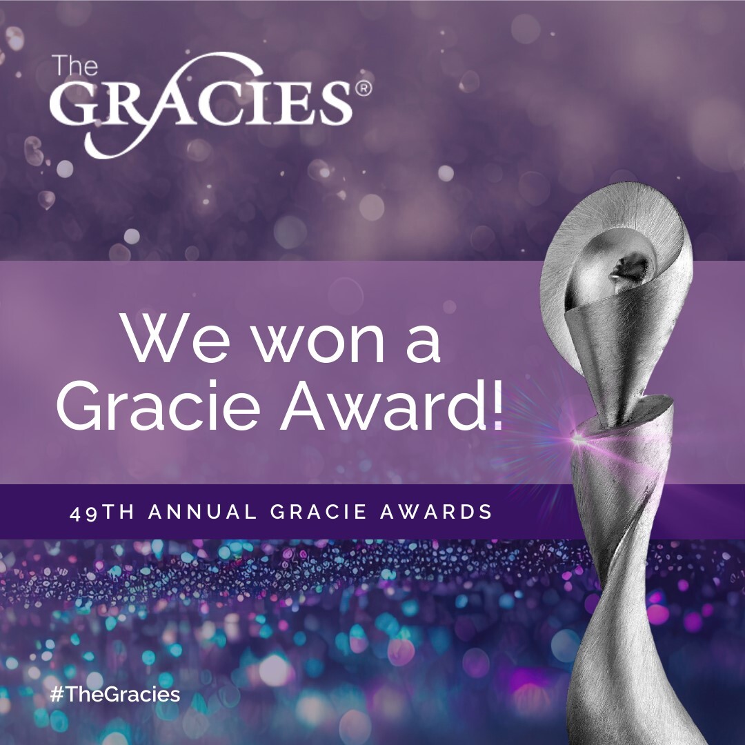獎座與形象照片We-Won-a-Gracies