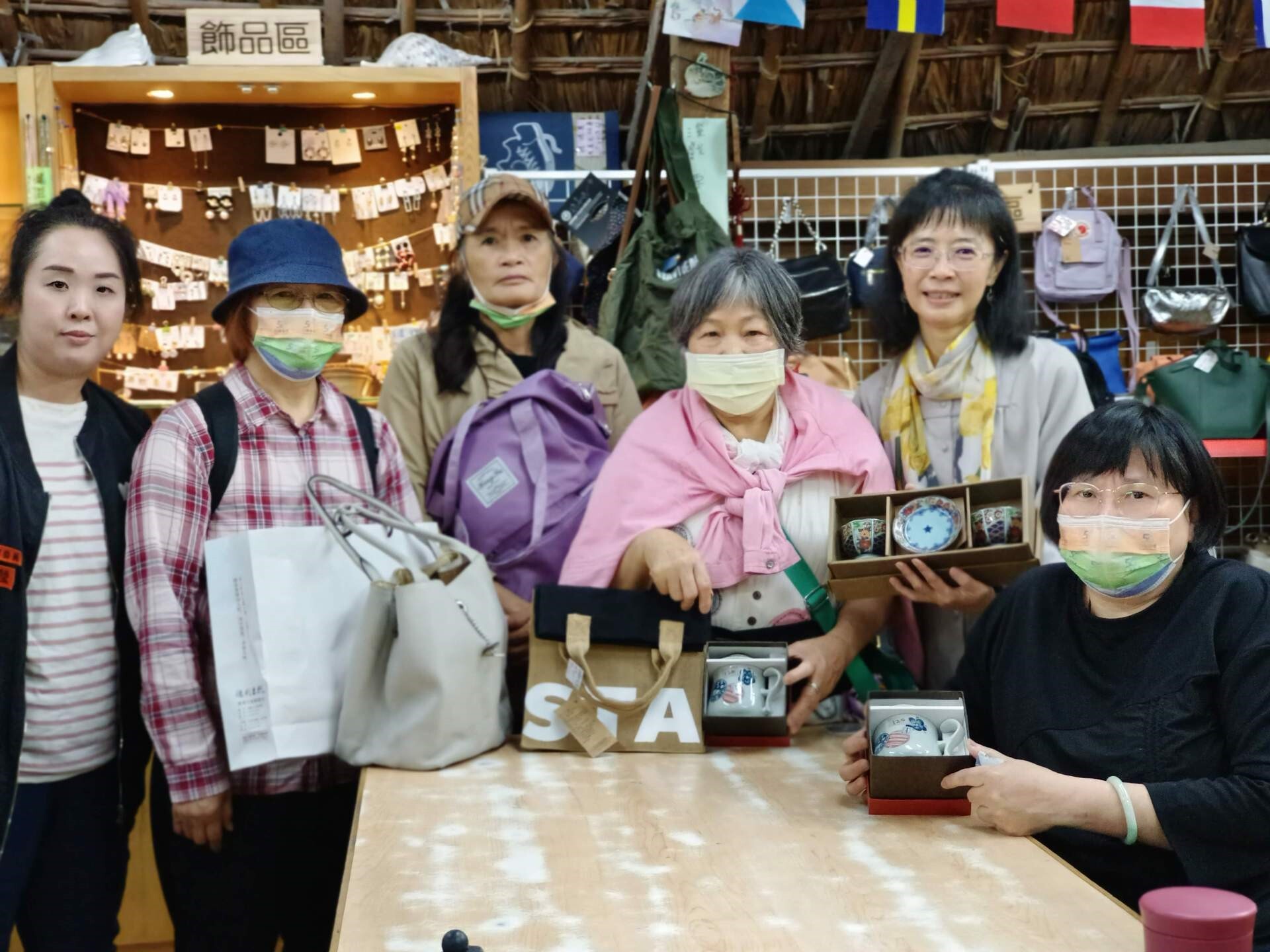 大合照-安置住民參與五味屋小旅行