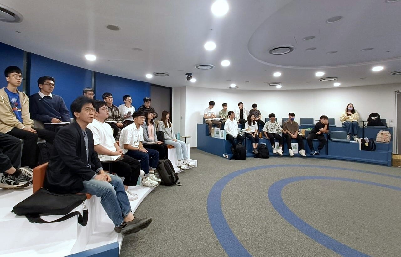 永豐金證券與學生分享企業主管、人資及職場環境