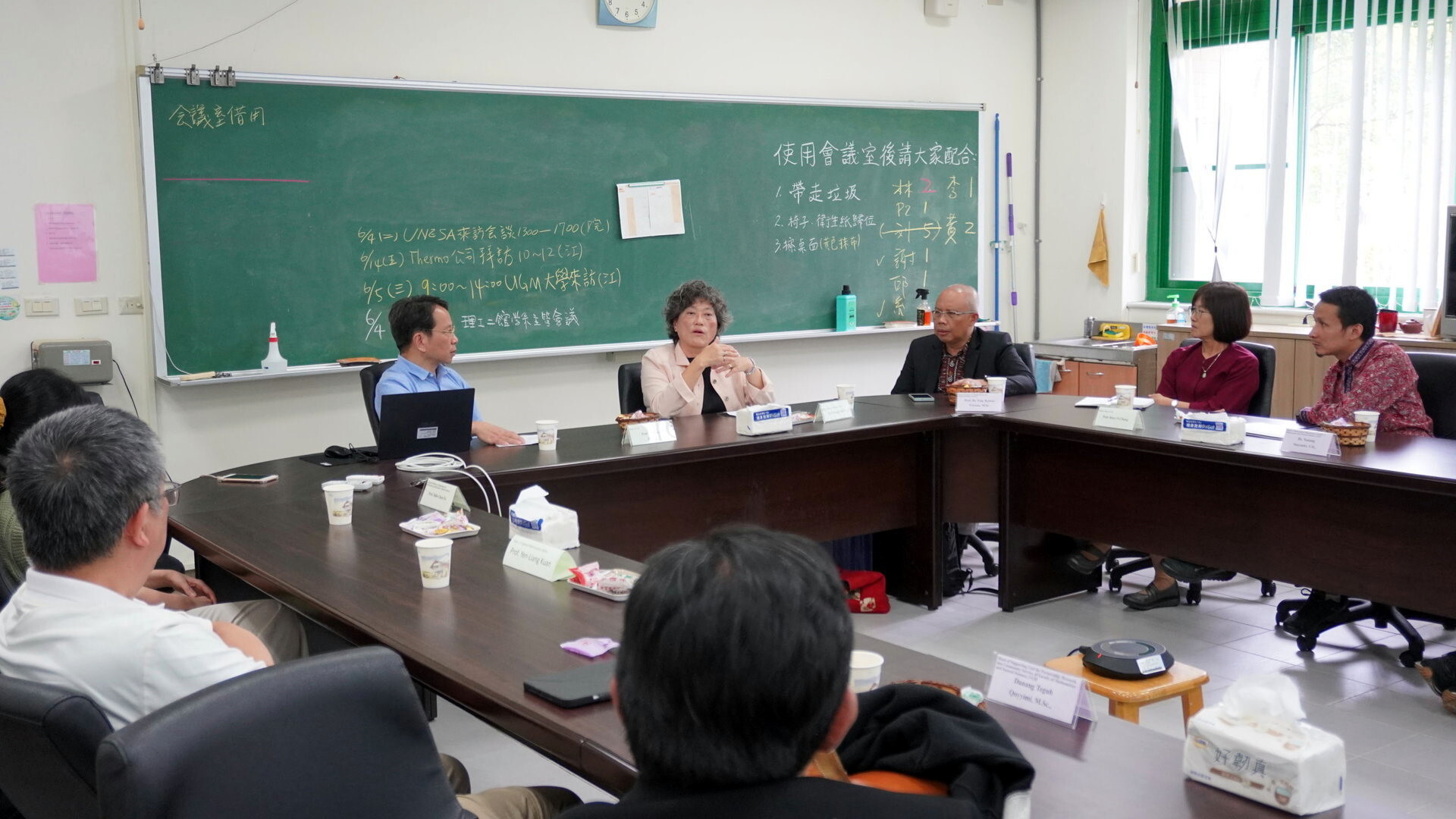 國際長參與理工三館會議