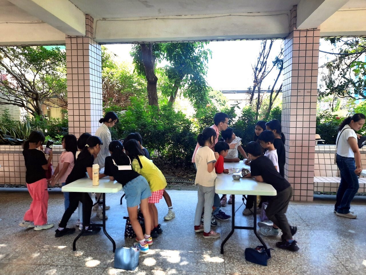 學生透過遊戲認識永續發展目標