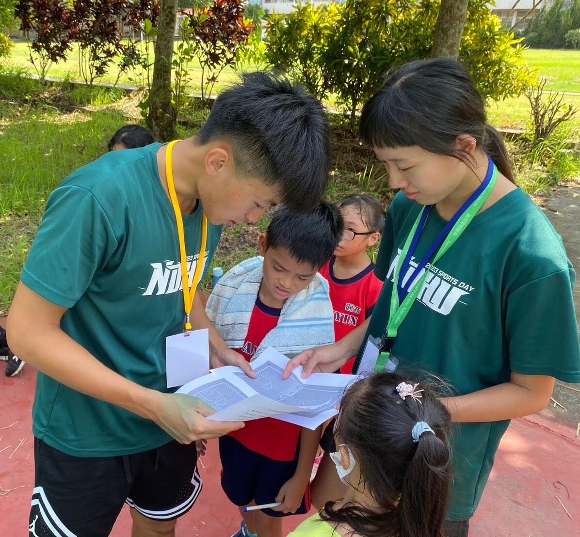 觀音國小學生參與定向越野運動