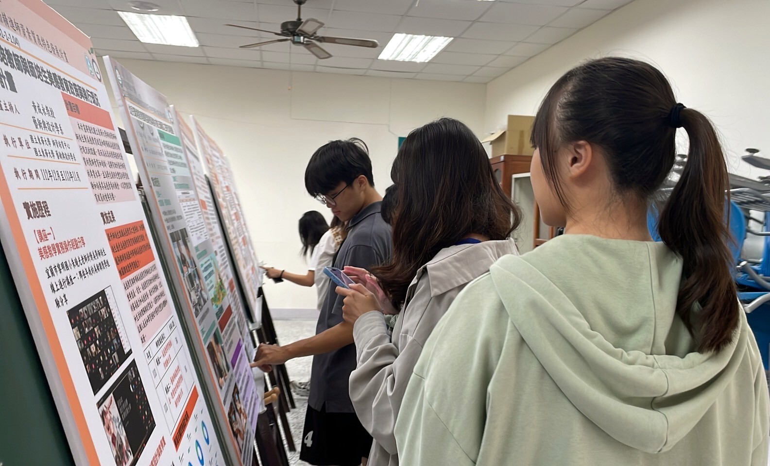 113年度精進特色USR計畫期末成果海報展