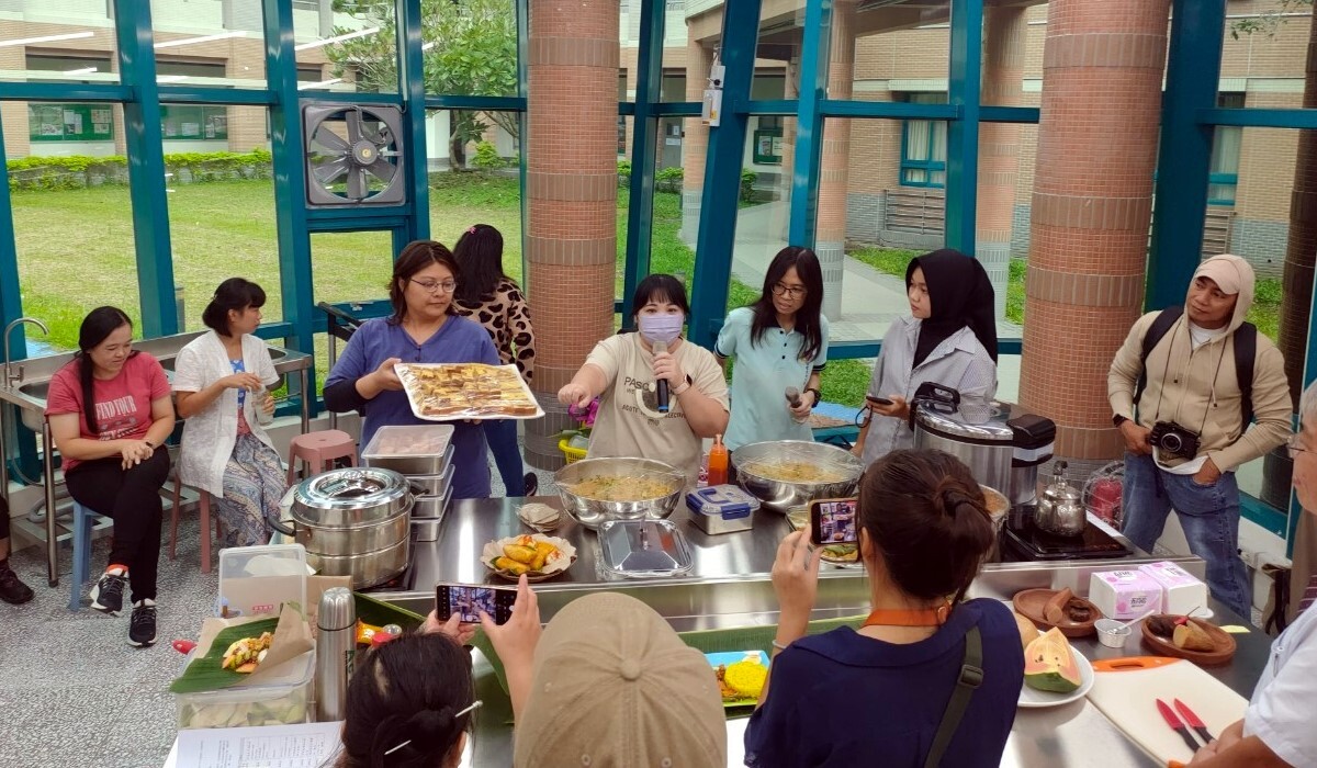 Halal food sharing-1