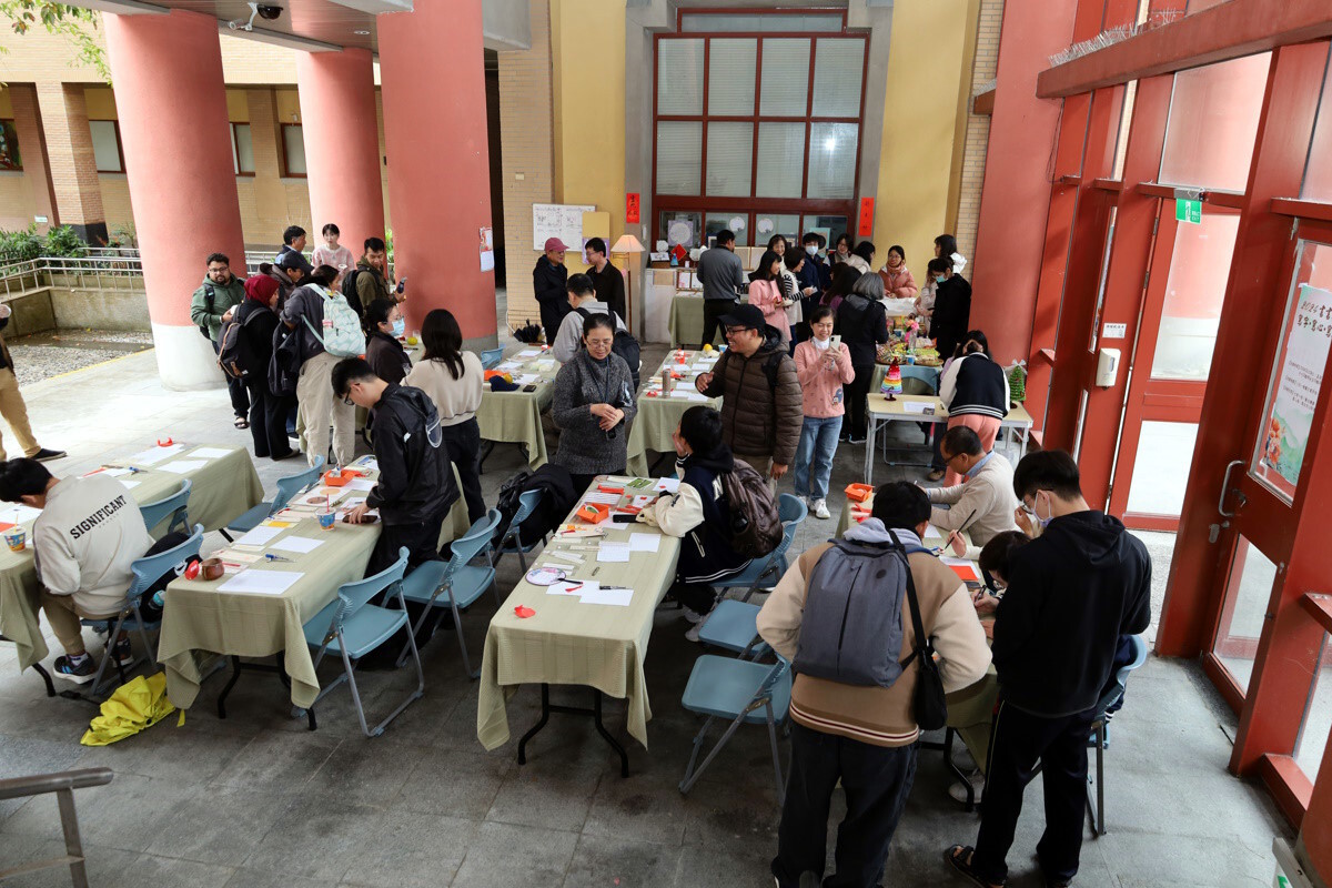 2024書書相印邀請師生同仁一起,藉由讀書、寫字,寫心地,寫出內心盼望的春天