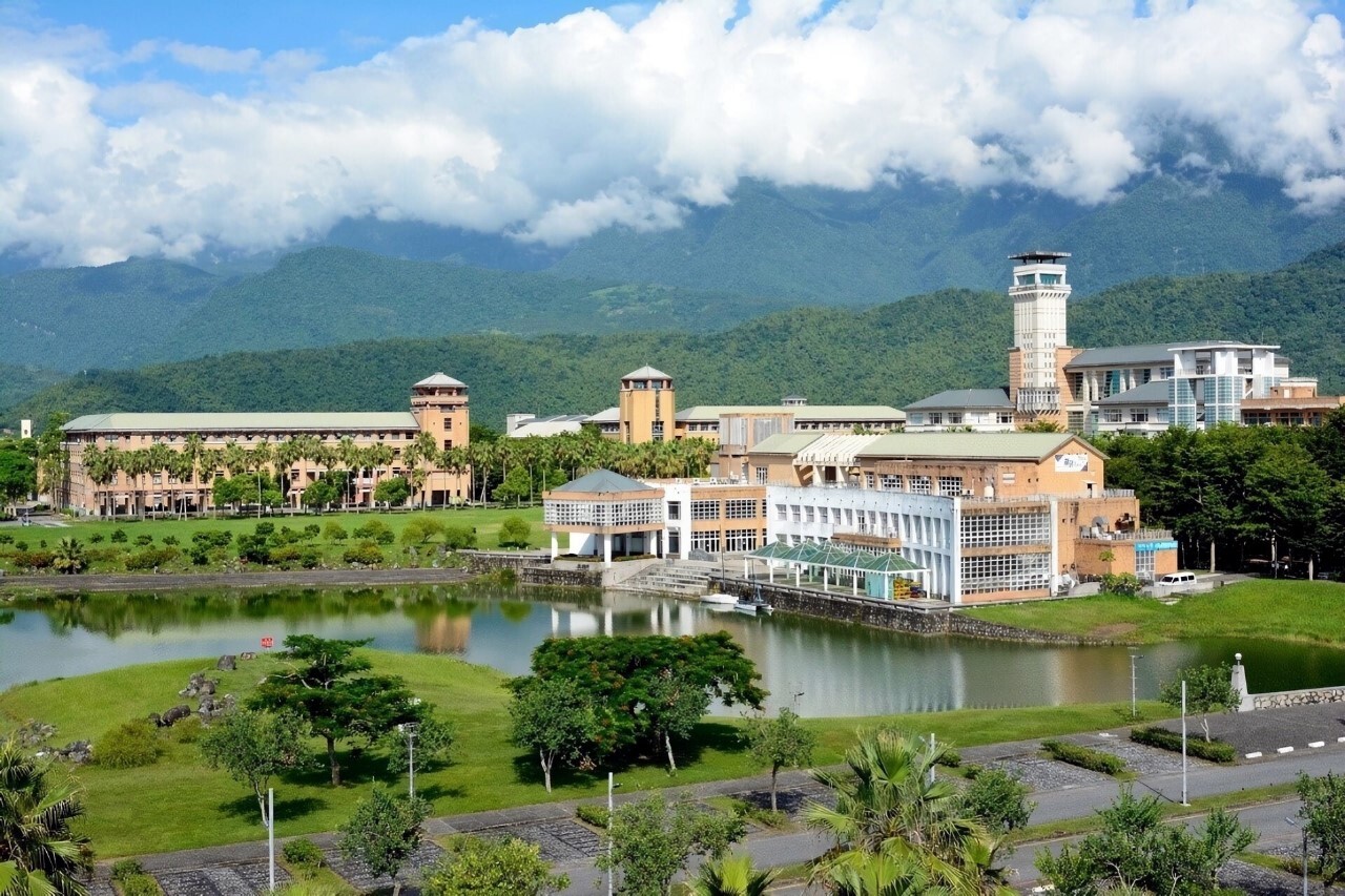 東華大學獲TAISE主辦「臺灣十大永續典範大學獎」及「永續報告書白金獎」兩項殊榮,並入圍行政院「國家永續發展獎」