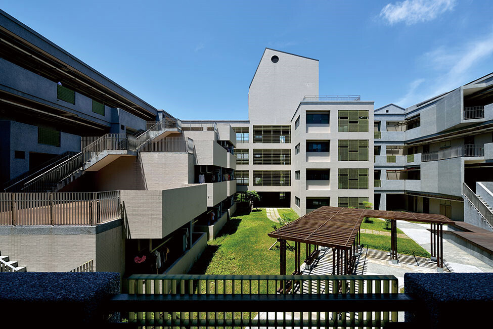 東華大學保障大一與大二學生皆能全數校內住宿,宿舍設備持續更新且管理完善