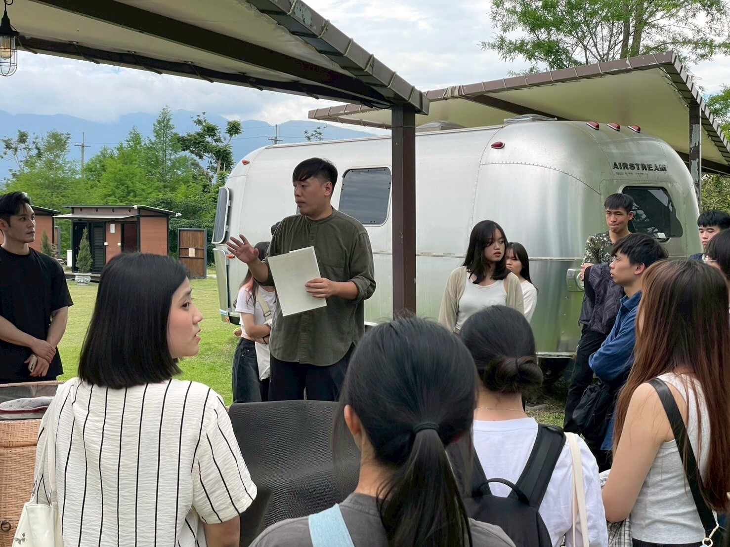 松邑莊園負責人王公勻先生親自接待導覽,分享規劃露營區的實務經驗與挑戰