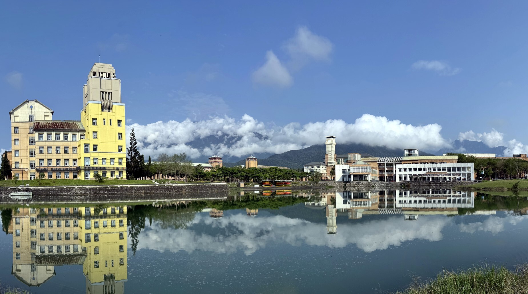 湖光山色,東華大學美麗的校園